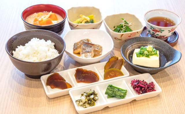 Sotetsu Fresa Inn Kyoto-Hachijoguchi, Menu