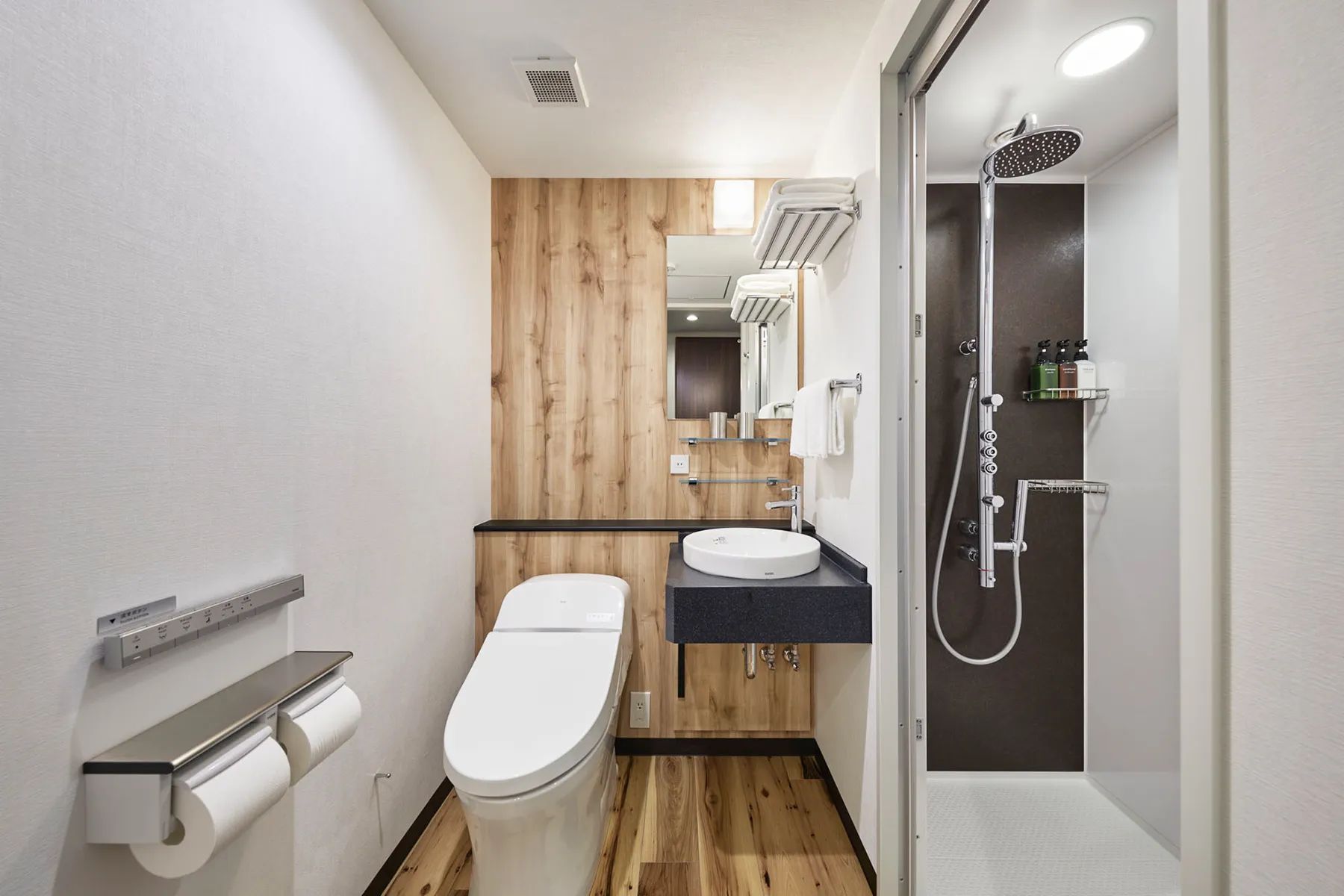 The B Asakusa, Badeværelse