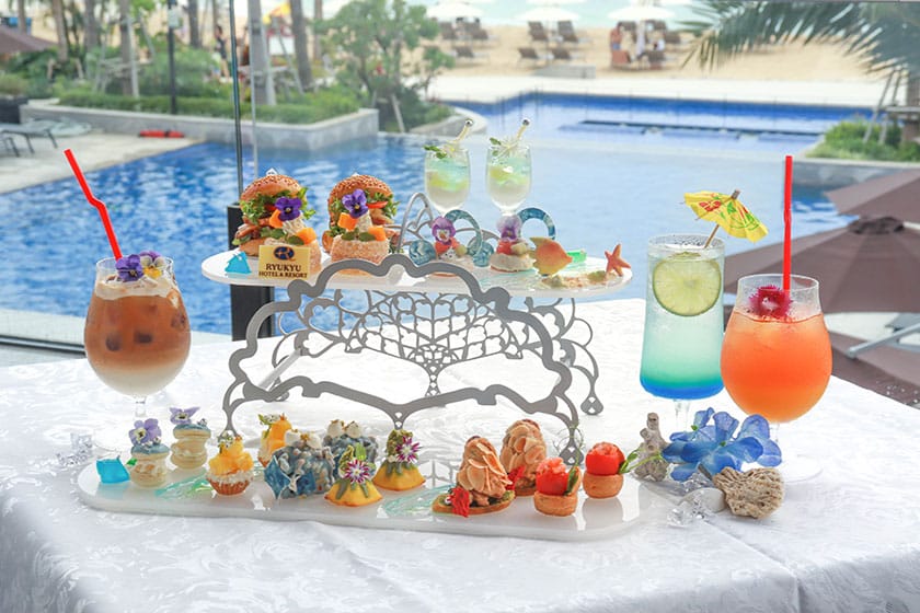 Ryukyu Hotel & Resort Nashiro Beach, lounge kaffebord