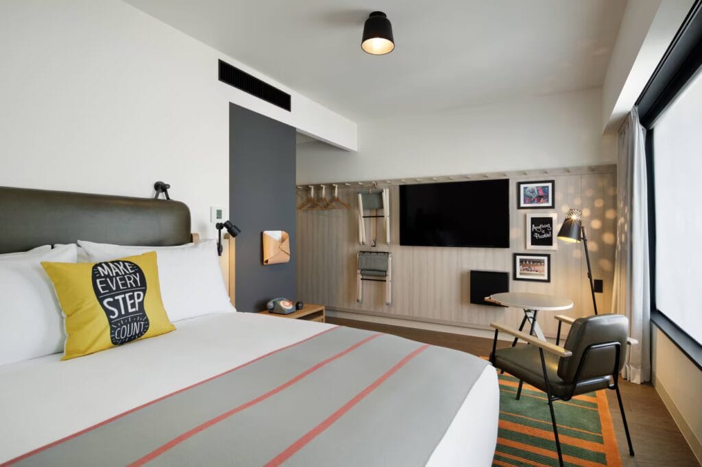 Moxy Osaka Umeda, standard