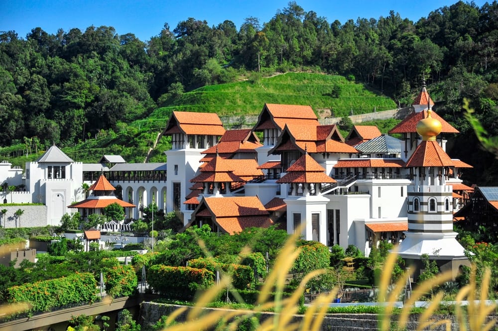 Bygningerne ved Sultanens palads i Kuala Terengganu, Malaysia, et imponerende kompleks med traditionel islamisk arkitektur og kulturel betydning