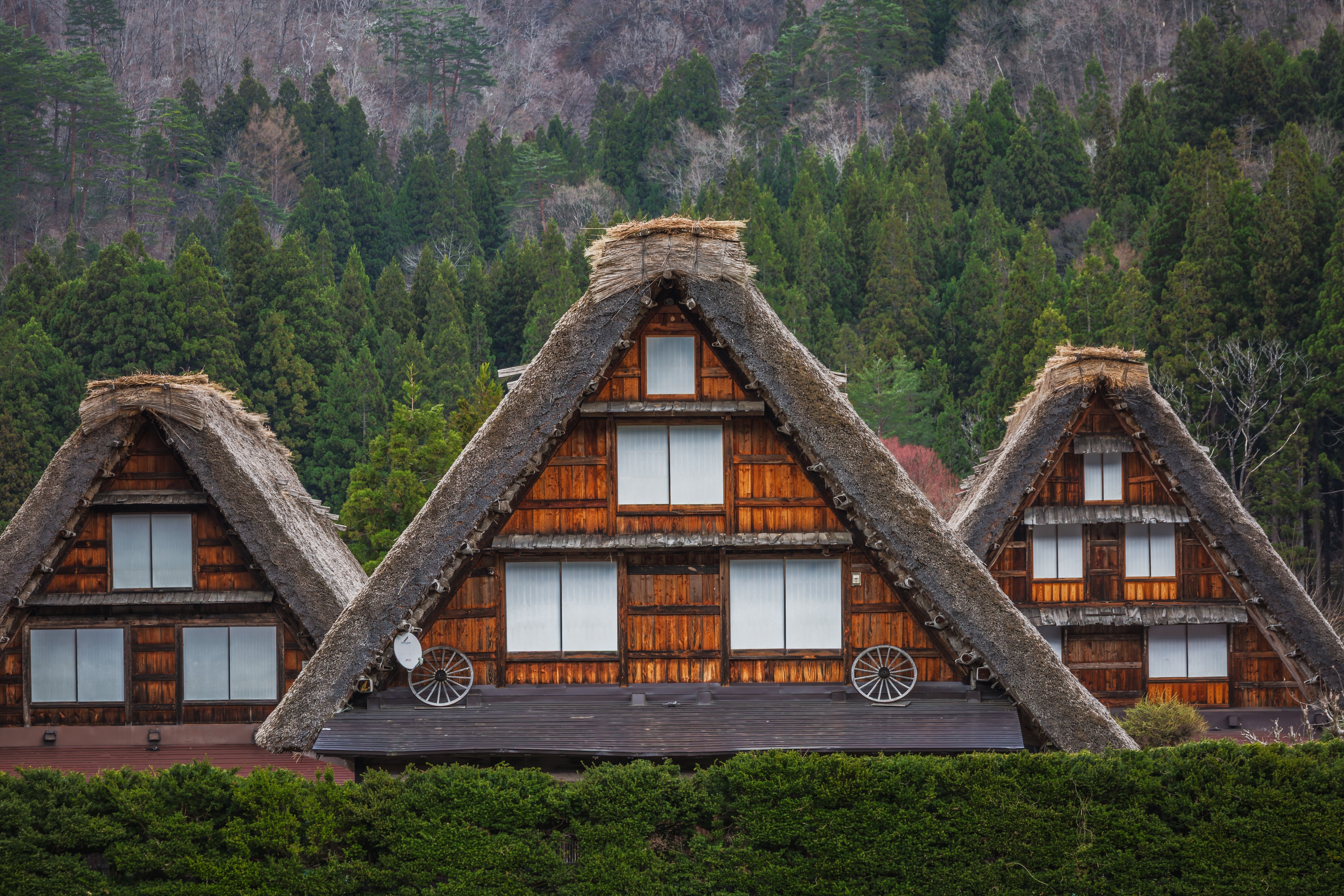 Traditionelle Gassho-huse i Shirakawa-go, Japans UNESCO-verdensarv.