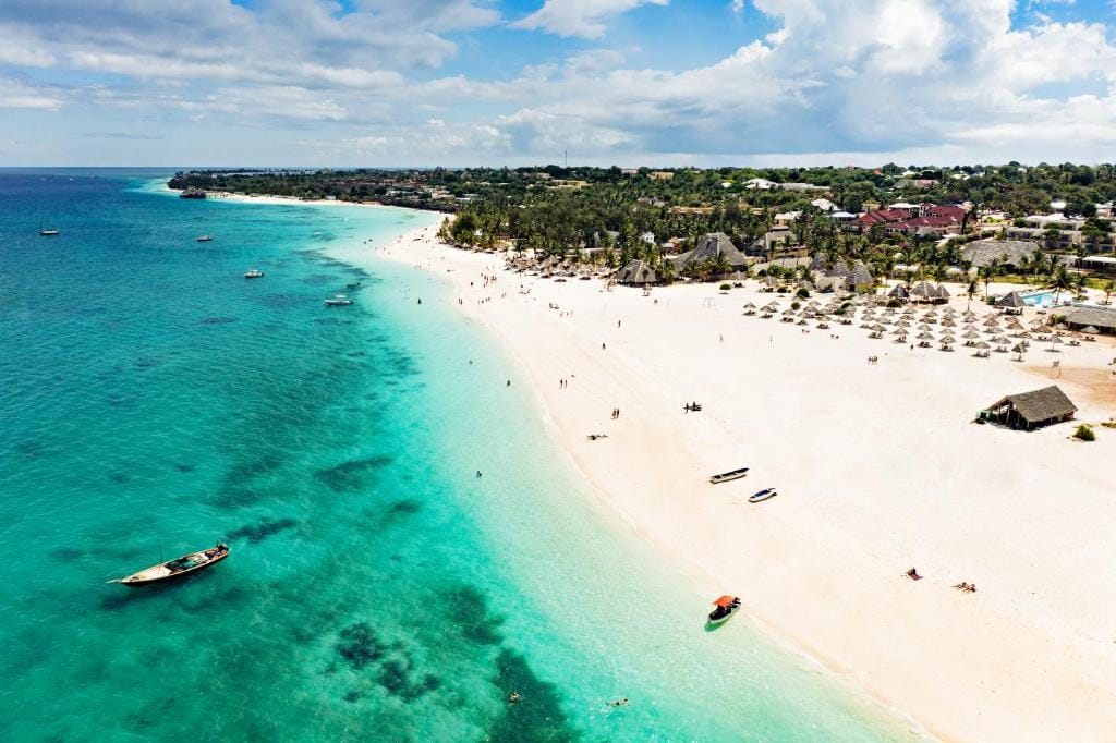 STrande for oven ved Gold Zanzibar Beach Resort