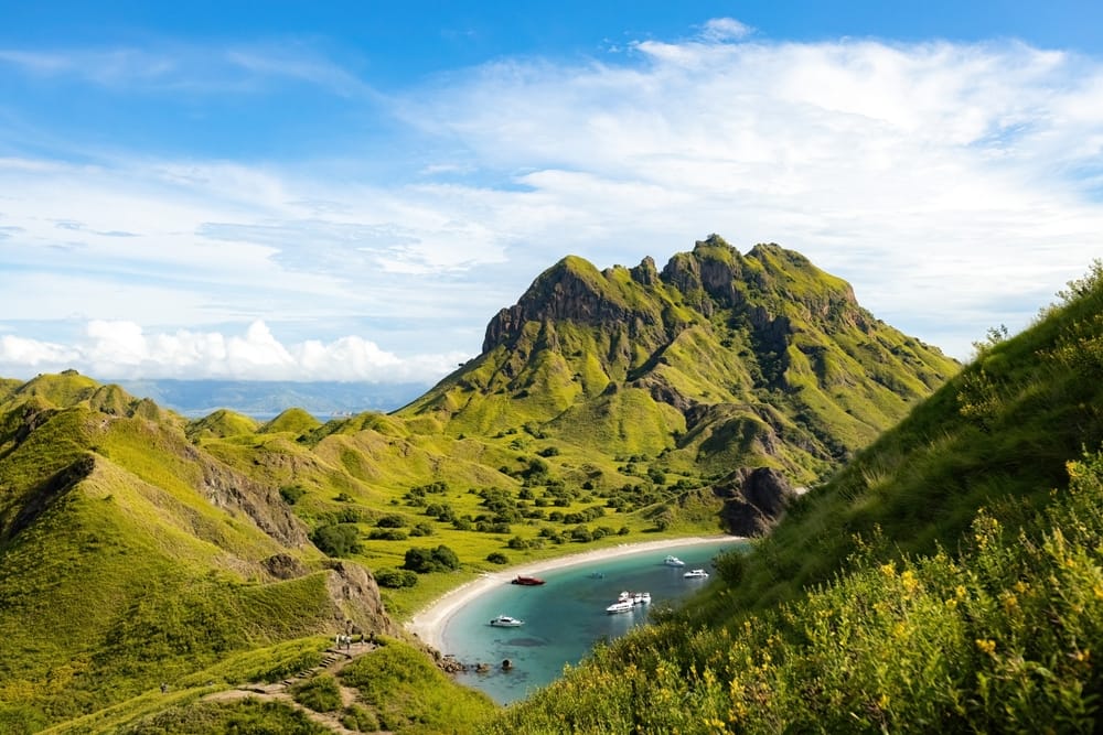 Aerial view af Padar Island, Komodo National Park, Indonesien, set fra udsigtspunktet nær Labuan Bajo.