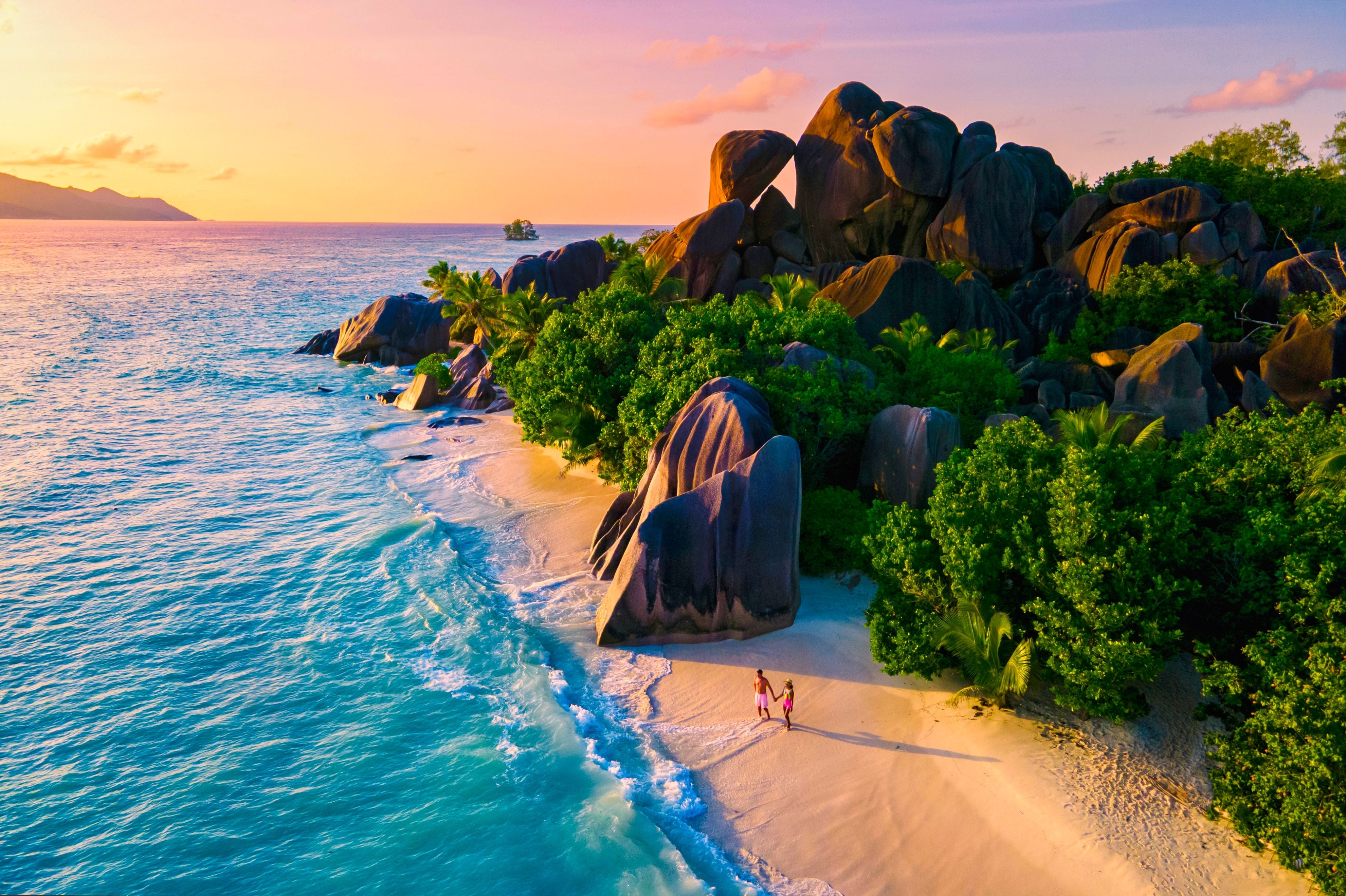 AnseSourceDargentLaDigueSeychellesAYoungCoupleOf