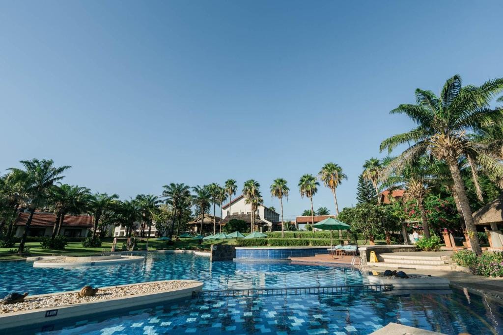 Poolområde ved Palm Garden Beach Resort