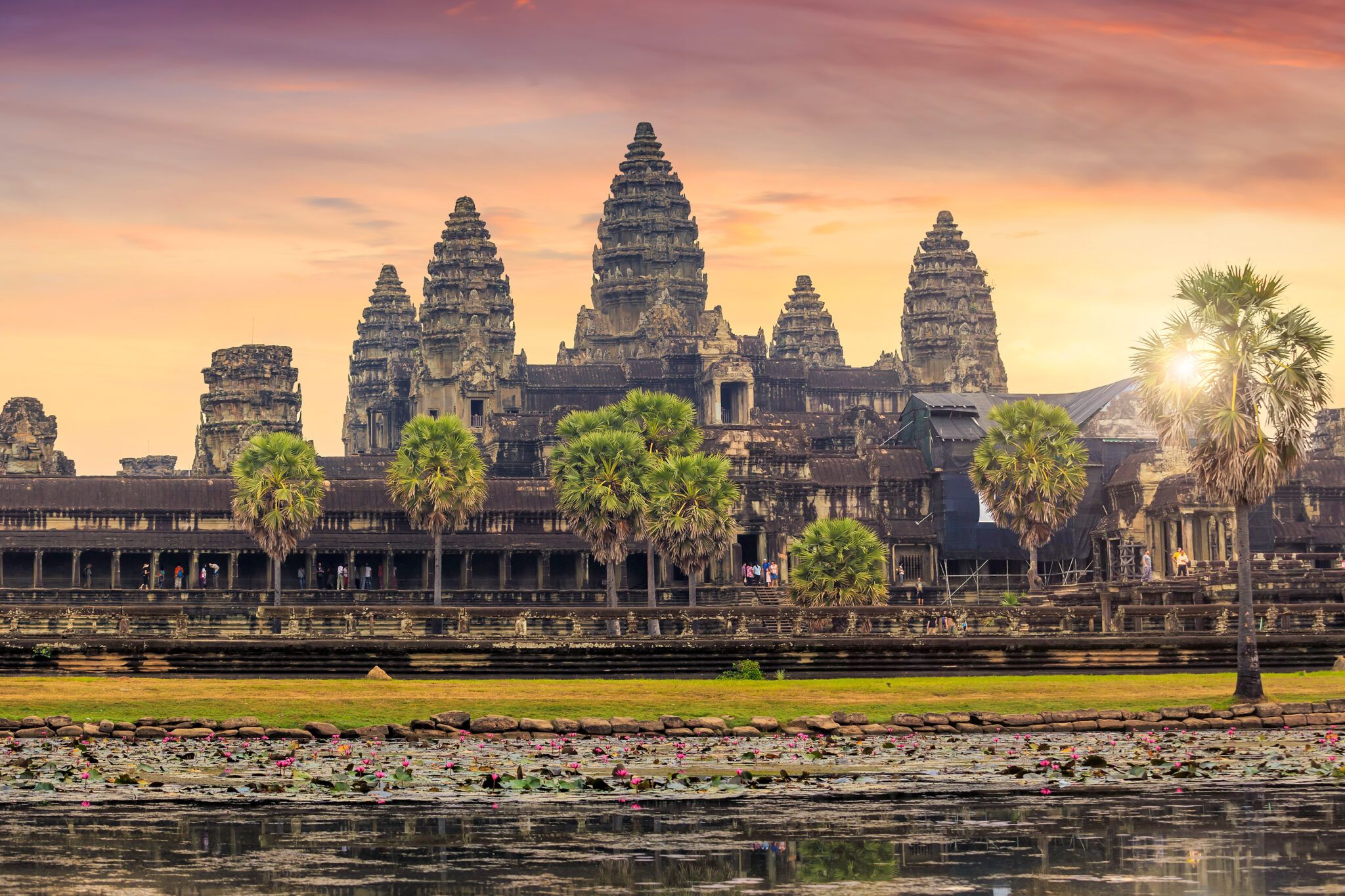 Smuk solopgang ved Angkor Wat i Siem Reap, Cambodja.