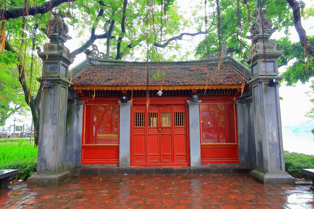 Ngoc Son Temple