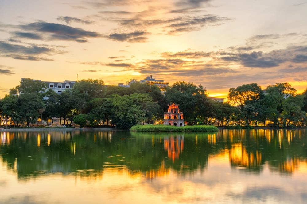 Hoan Kiem Lake i Hanoi