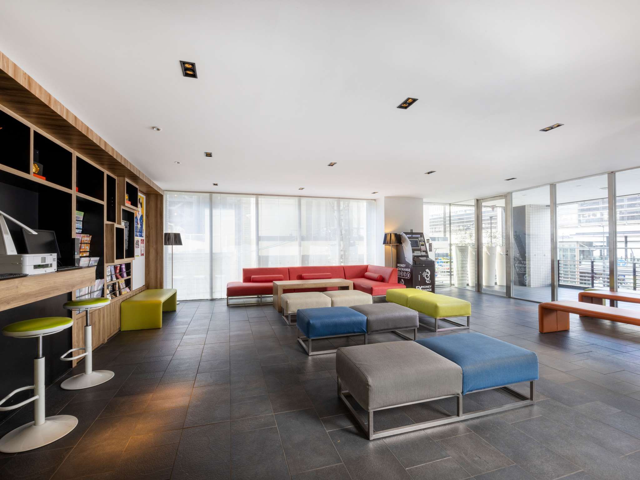 ibis Styles Kyoto Station, lounge