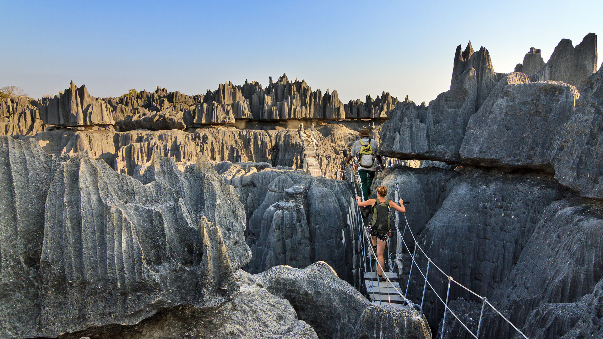 Vandring i tsingy de bemaraha på Madagaskar