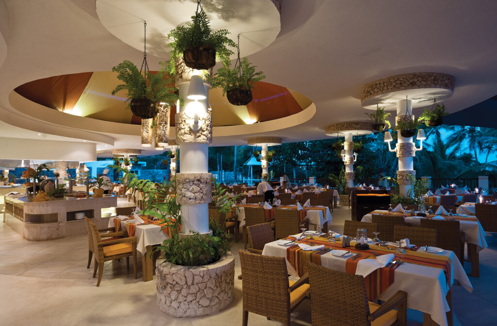Hovedrestauranten på Leopard Beach Resort