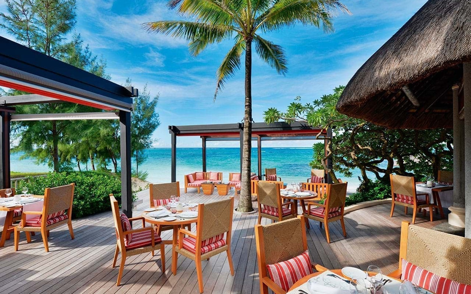 Constance Belle Mare Plage Mauritius udsigt over stranden fra terrassen