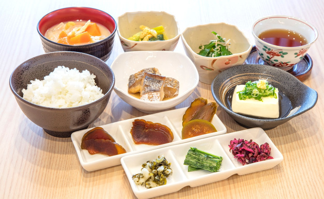 Sotetsu Fresa Inn Kyoto-Hachijoguchi, Menu