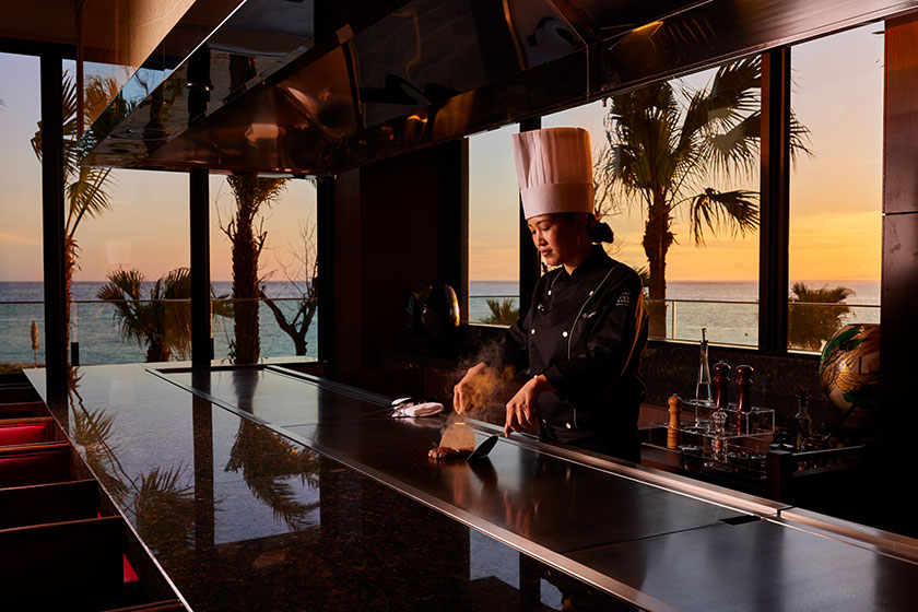 Ryukyu Hotel & Resort Nashiro Beach, grill
