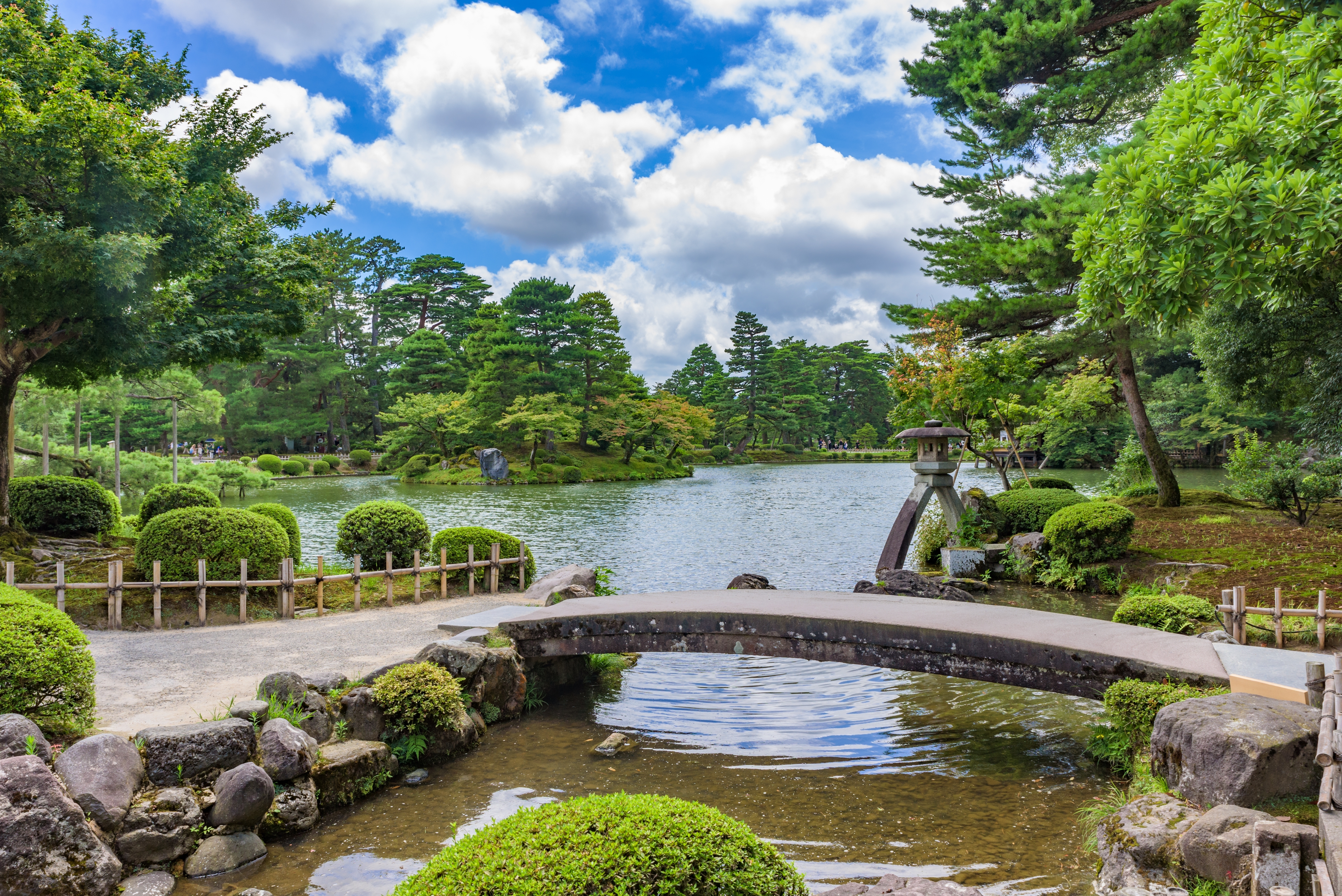 Landskab i Kenroku-en-haven i Kanazawa.